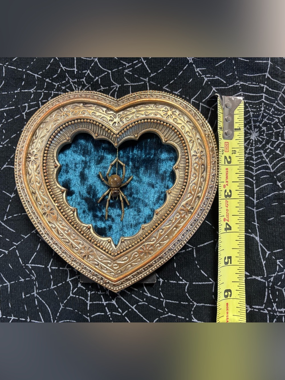 Beaded Spider Frame - Picture 3 of 5